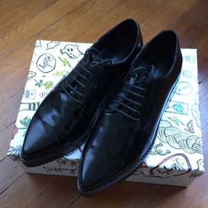 Jeffrey Campbell Blk "Cure" Patent Leather Oxfords